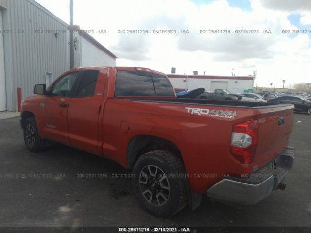 Photo 2 VIN: 5TFUY5F19GX530069 - TOYOTA TUNDRA 4WD TRUCK 