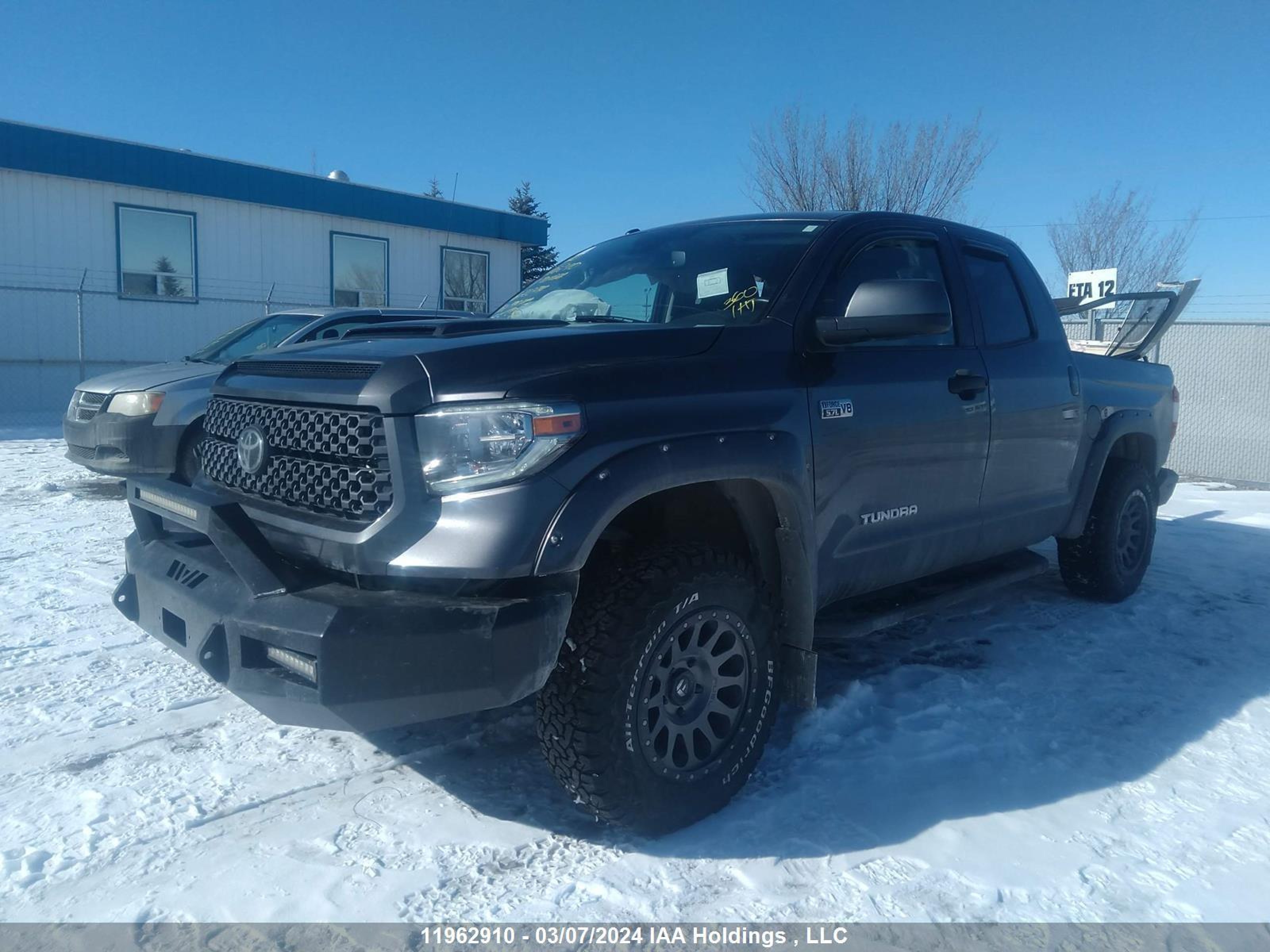 Photo 1 VIN: 5TFUY5F19JX722714 - TOYOTA TUNDRA 