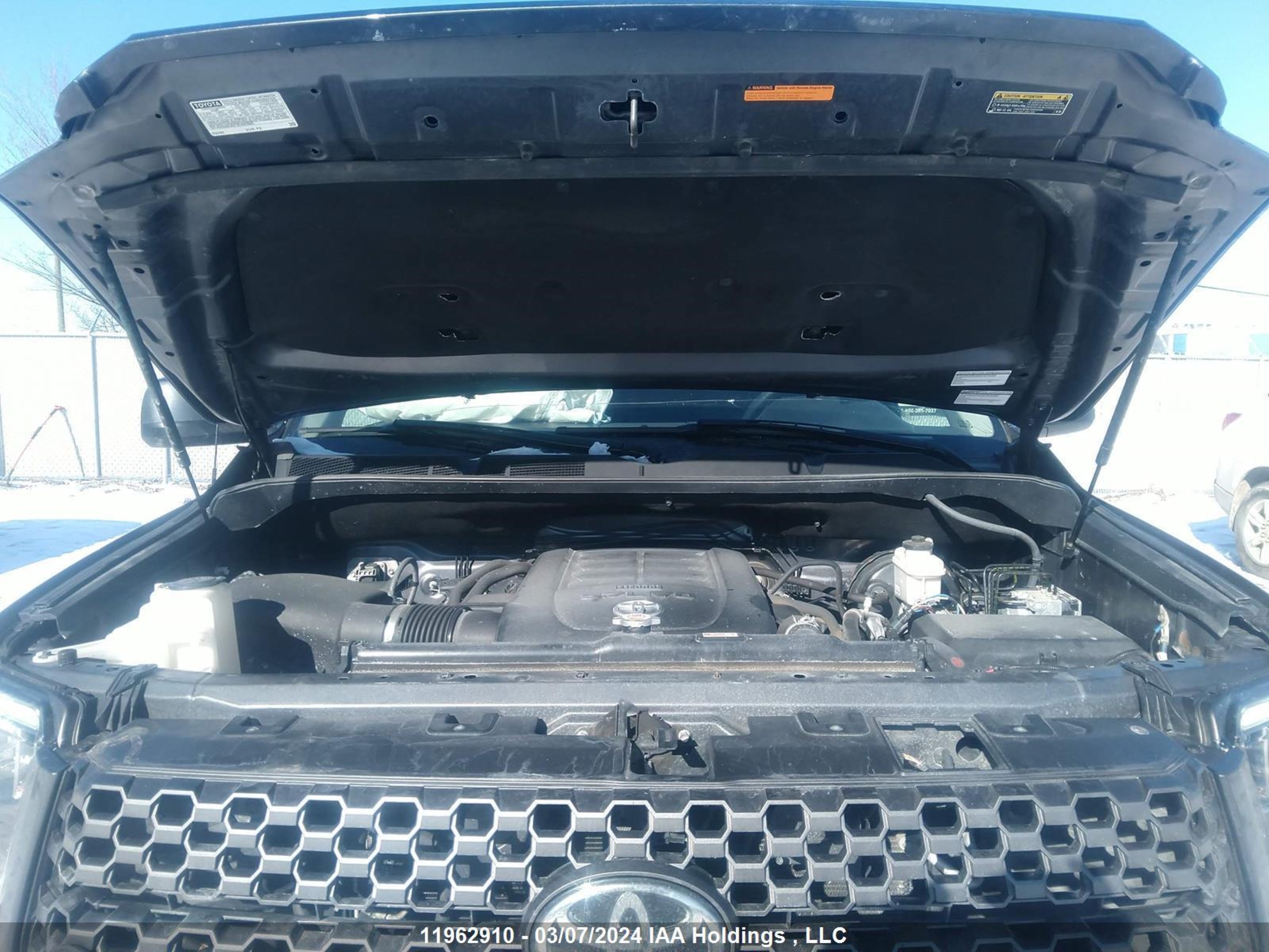 Photo 9 VIN: 5TFUY5F19JX722714 - TOYOTA TUNDRA 