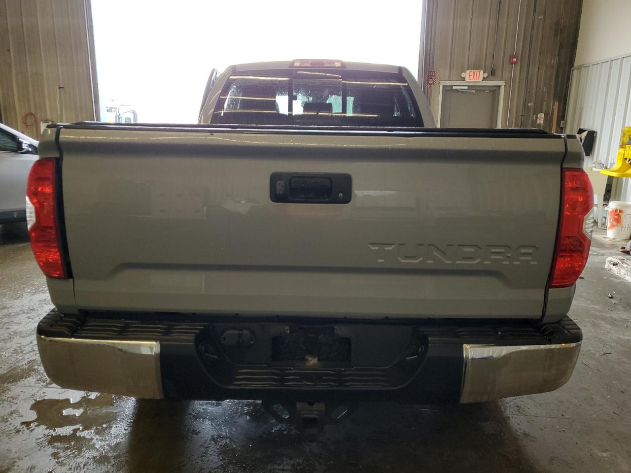 Photo 5 VIN: 5TFUY5F19KX854082 - TOYOTA TUNDRA 