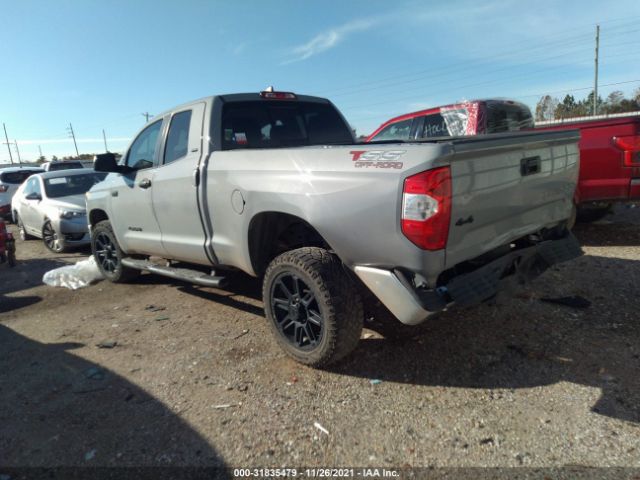 Photo 2 VIN: 5TFUY5F19LX899038 - TOYOTA TUNDRA 4WD 