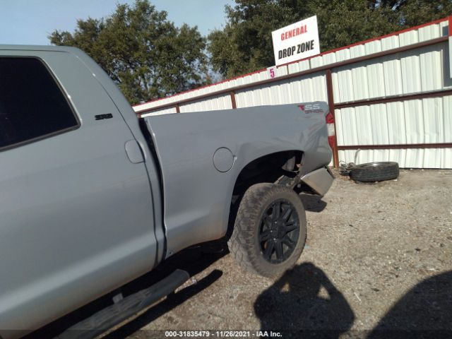 Photo 5 VIN: 5TFUY5F19LX899038 - TOYOTA TUNDRA 4WD 