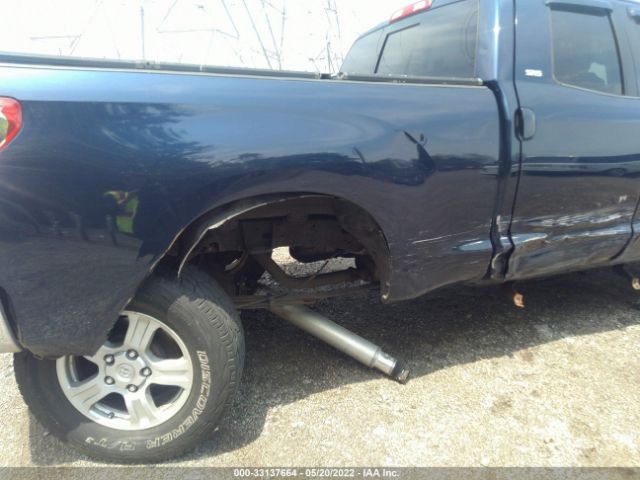 Photo 5 VIN: 5TFUY5F1XBX158895 - TOYOTA TUNDRA 4WD TRUCK 