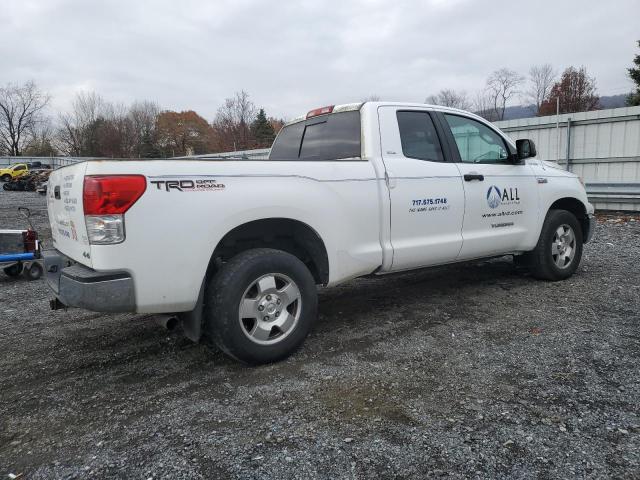 Photo 2 VIN: 5TFUY5F1XBX180279 - TOYOTA TUNDRA DOU 