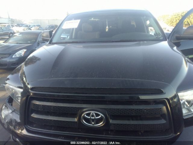 Photo 9 VIN: 5TFUY5F1XBX203298 - TOYOTA TUNDRA 4WD TRUCK 