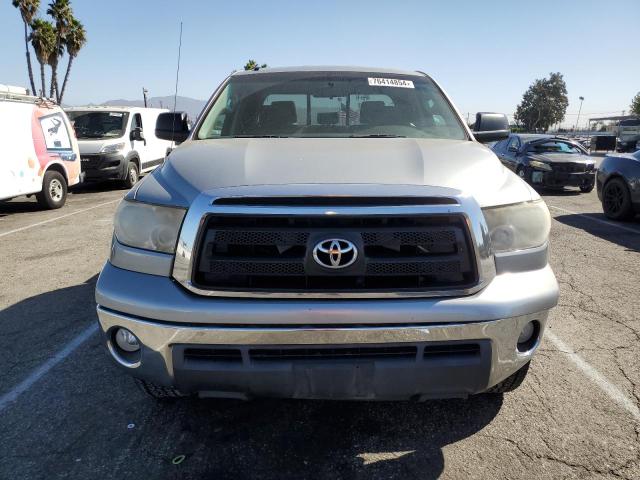 Photo 4 VIN: 5TFUY5F1XDX317059 - TOYOTA TUNDRA DOU 