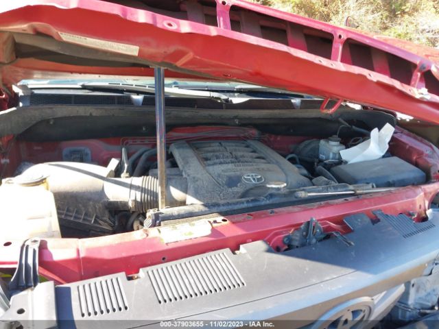 Photo 9 VIN: 5TFUY5F1XEX331996 - TOYOTA TUNDRA 4WD TRUCK 