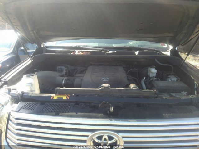 Photo 9 VIN: 5TFUY5F1XJX747833 - TOYOTA TUNDRA 4WD 