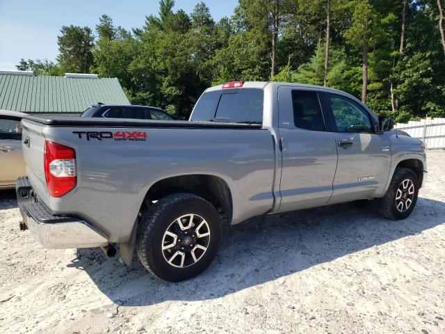 Photo 2 VIN: 5TFUY5F1XJX750991 - TOYOTA TUNDRA DOU 