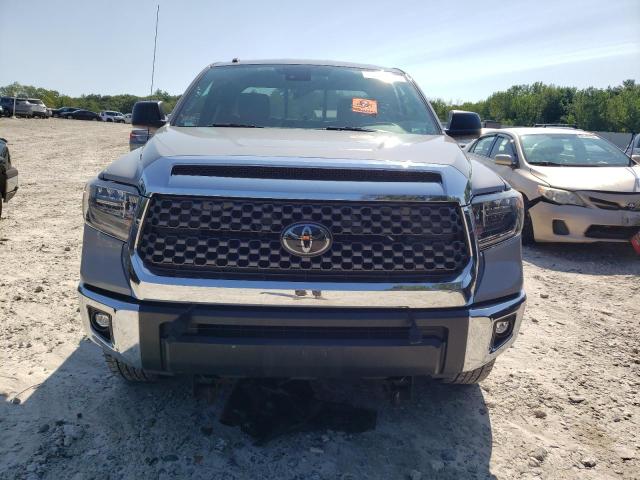 Photo 4 VIN: 5TFUY5F1XJX750991 - TOYOTA TUNDRA DOU 