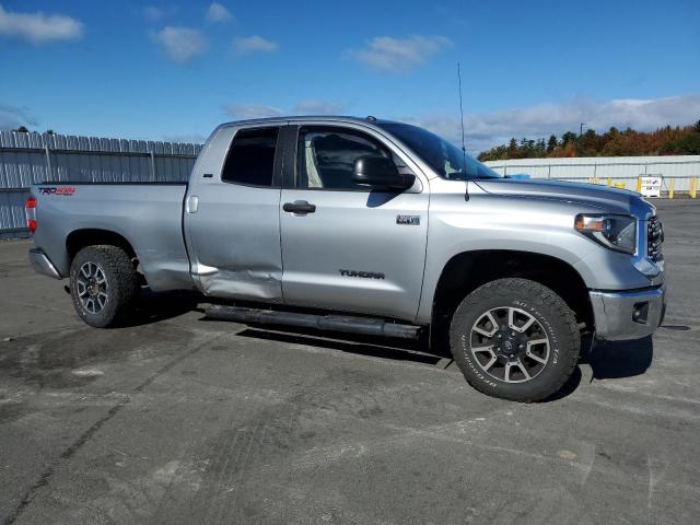 Photo 3 VIN: 5TFUY5F1XKX827392 - TOYOTA TUNDRA DOU 