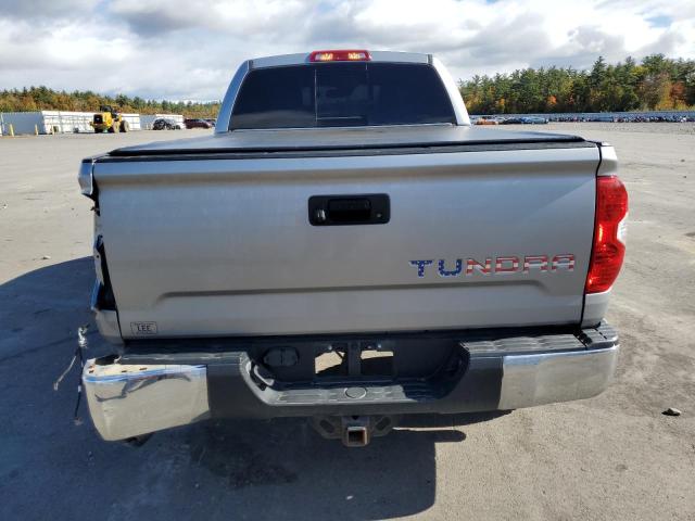 Photo 5 VIN: 5TFUY5F1XKX827392 - TOYOTA TUNDRA DOU 