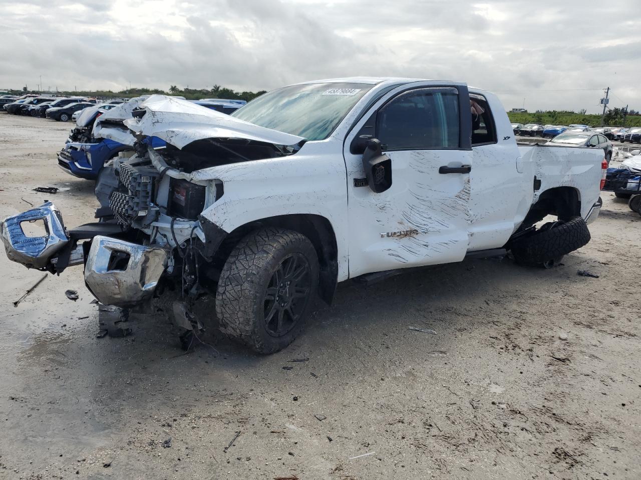 Photo 0 VIN: 5TFUY5F1XMX981409 - TOYOTA TUNDRA 