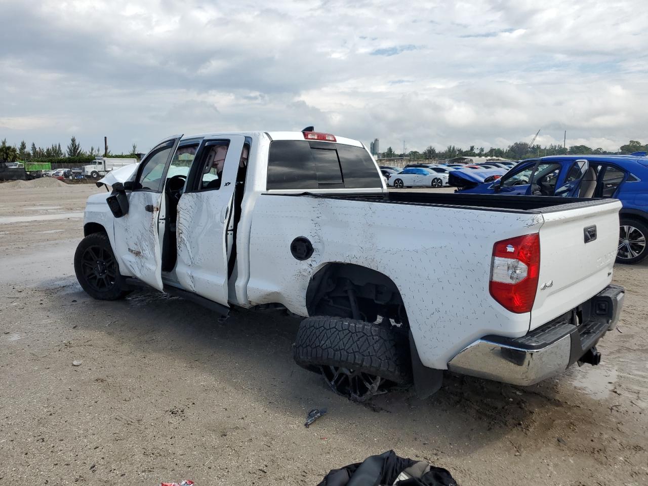 Photo 1 VIN: 5TFUY5F1XMX981409 - TOYOTA TUNDRA 