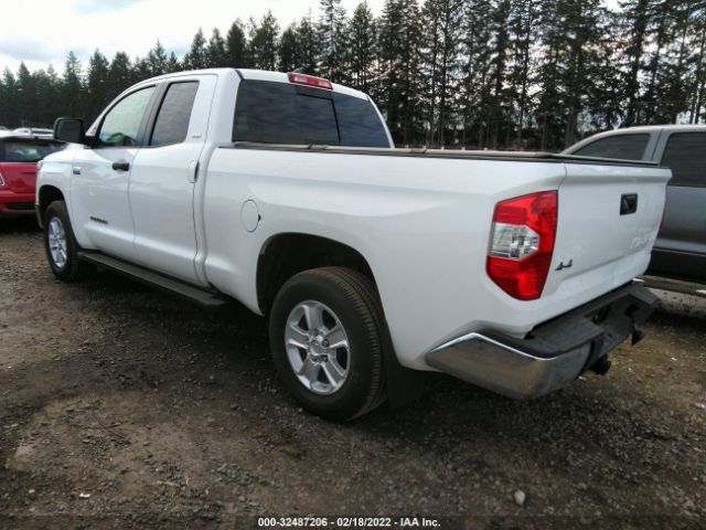 Photo 2 VIN: 5TFUY5F1XMX989557 - TOYOTA TUNDRA 4WD 