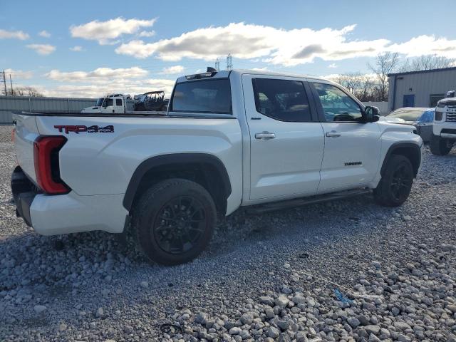 Photo 2 VIN: 5TFWA5DBXRX134325 - TOYOTA TUNDRA CRE 