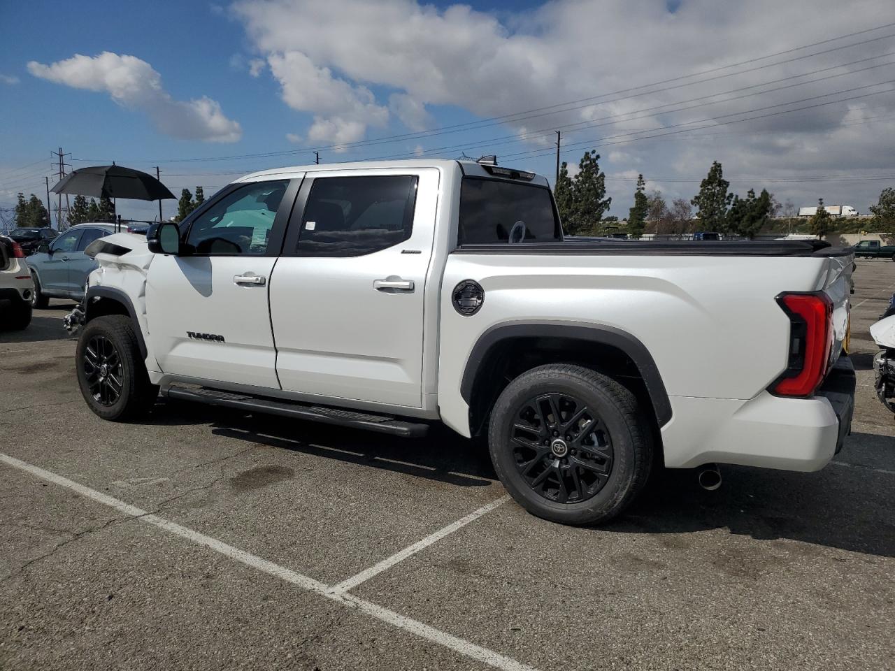 Photo 1 VIN: 5TFWC5DB0RX045924 - TOYOTA TUNDRA 