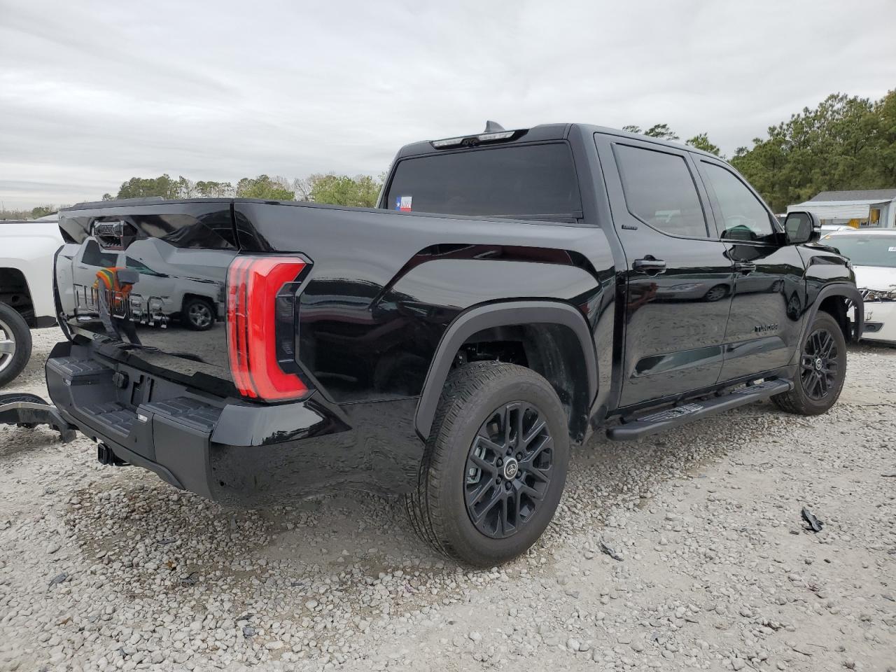 Photo 2 VIN: 5TFWC5DB7RX062493 - TOYOTA TUNDRA 