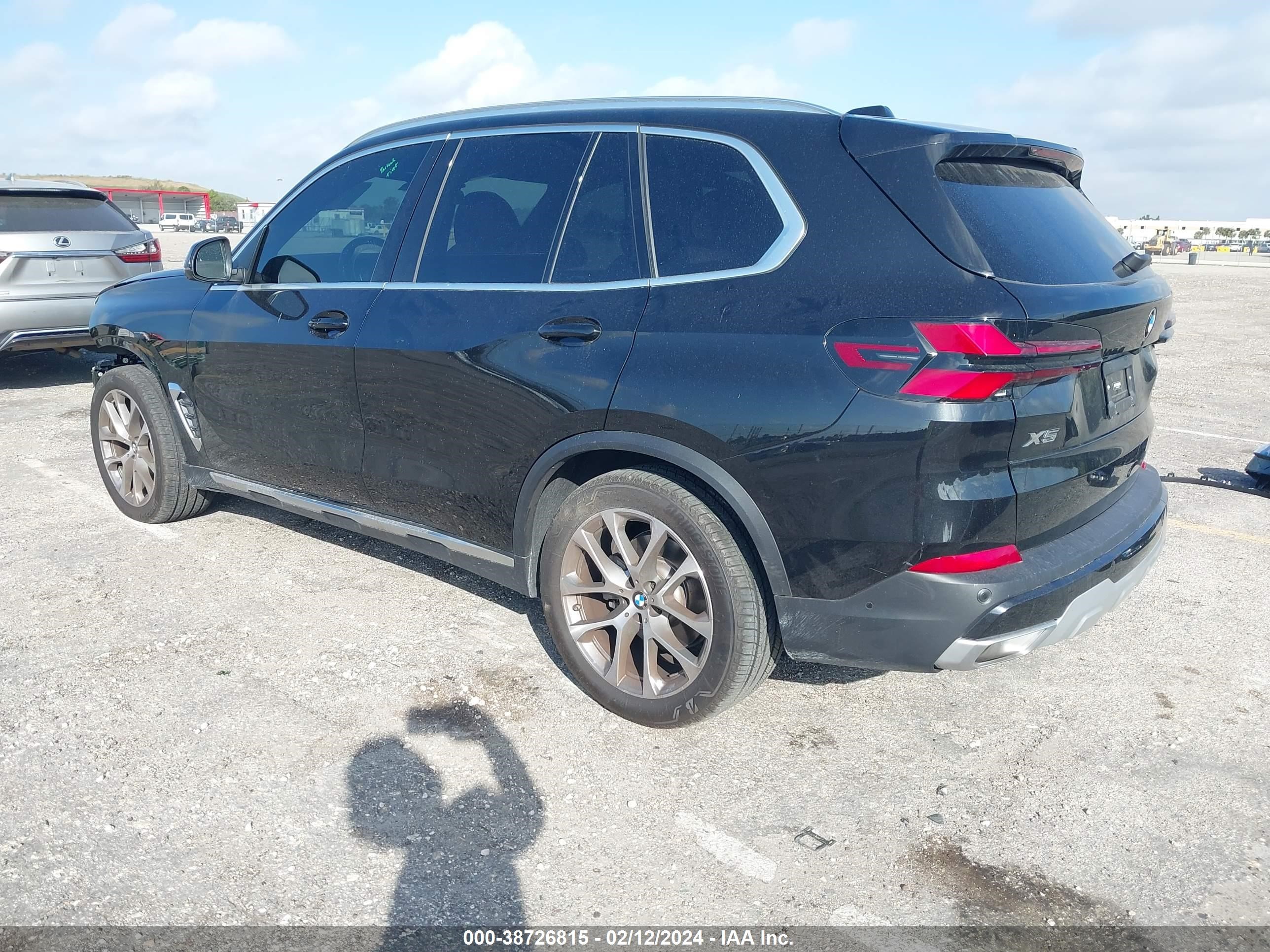 Photo 2 VIN: 5UX13EU04R9S70228 - BMW X5 