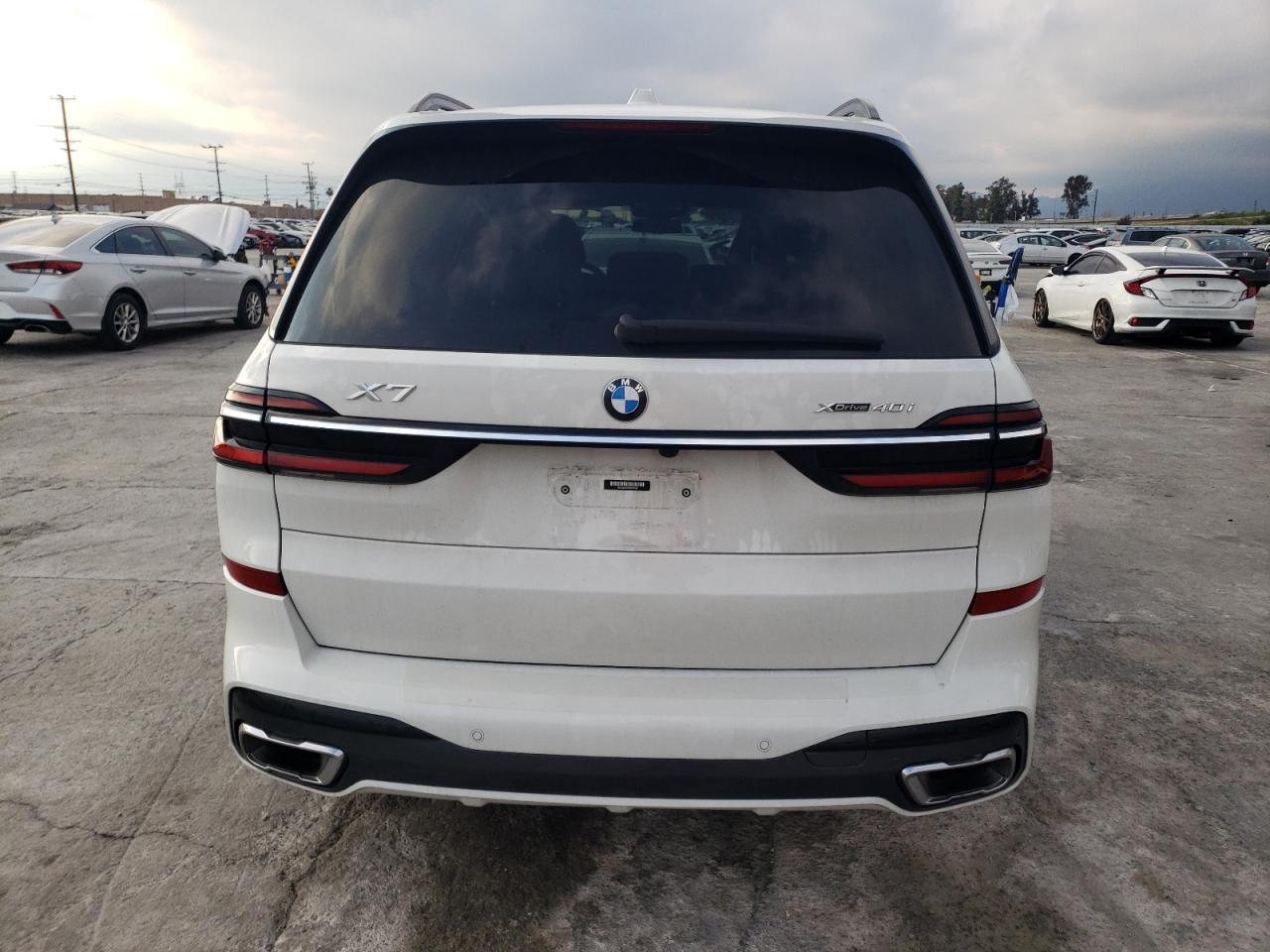 Photo 5 VIN: 5UX23EM00P9N58748 - BMW X7 