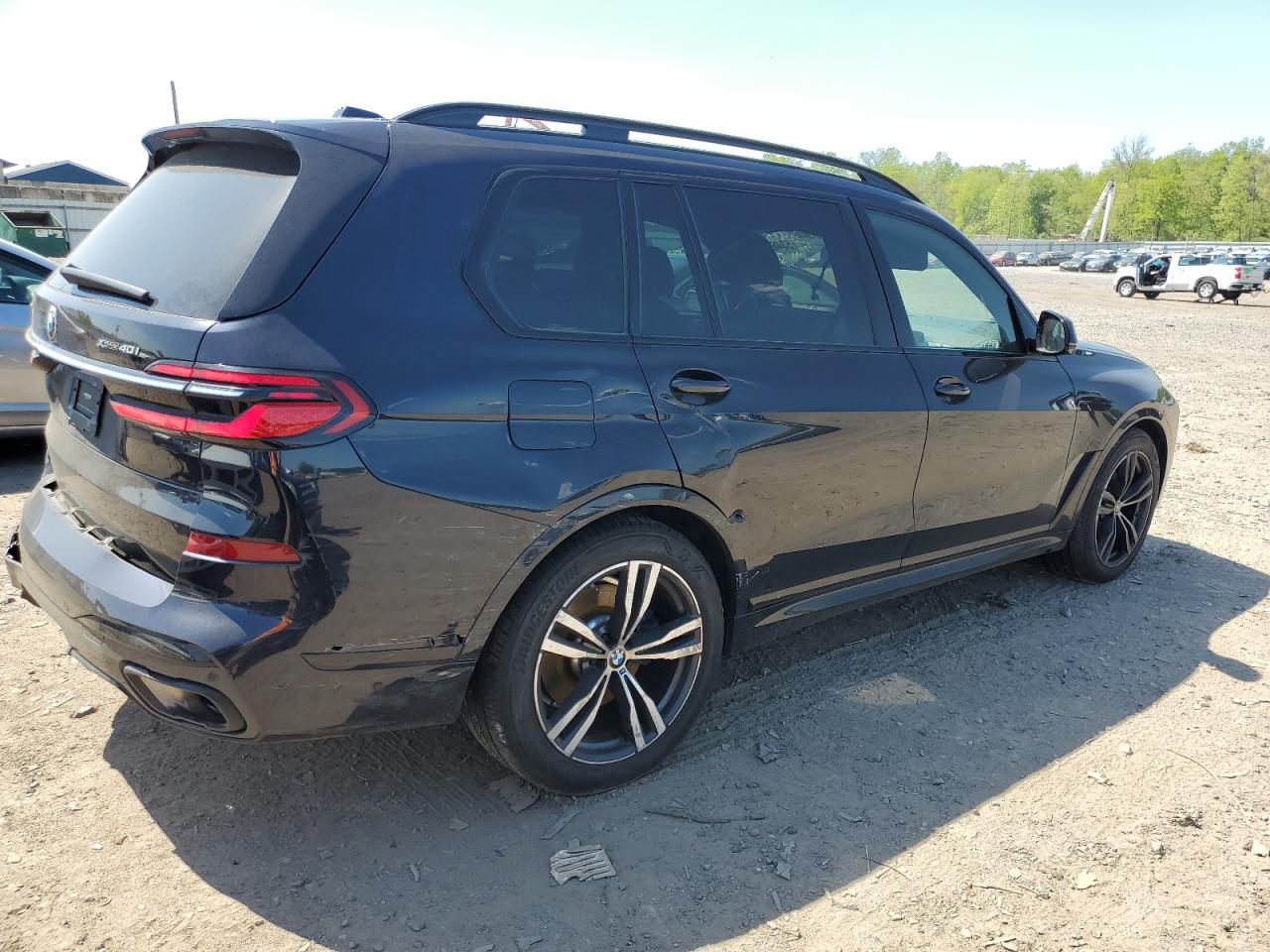 Photo 2 VIN: 5UX23EM00P9P75376 - BMW X7 