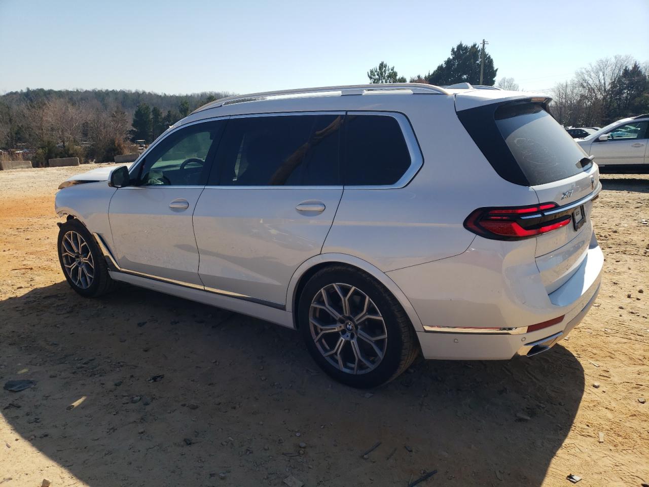 Photo 1 VIN: 5UX23EM03P9R02119 - BMW X7 