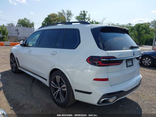 Photo 2 VIN: 5UX23EM04P9R21438 - BMW X7 