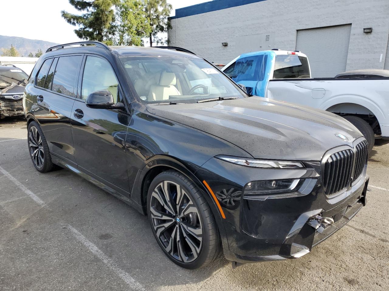 Photo 3 VIN: 5UX23EM04R9T27516 - BMW X7 