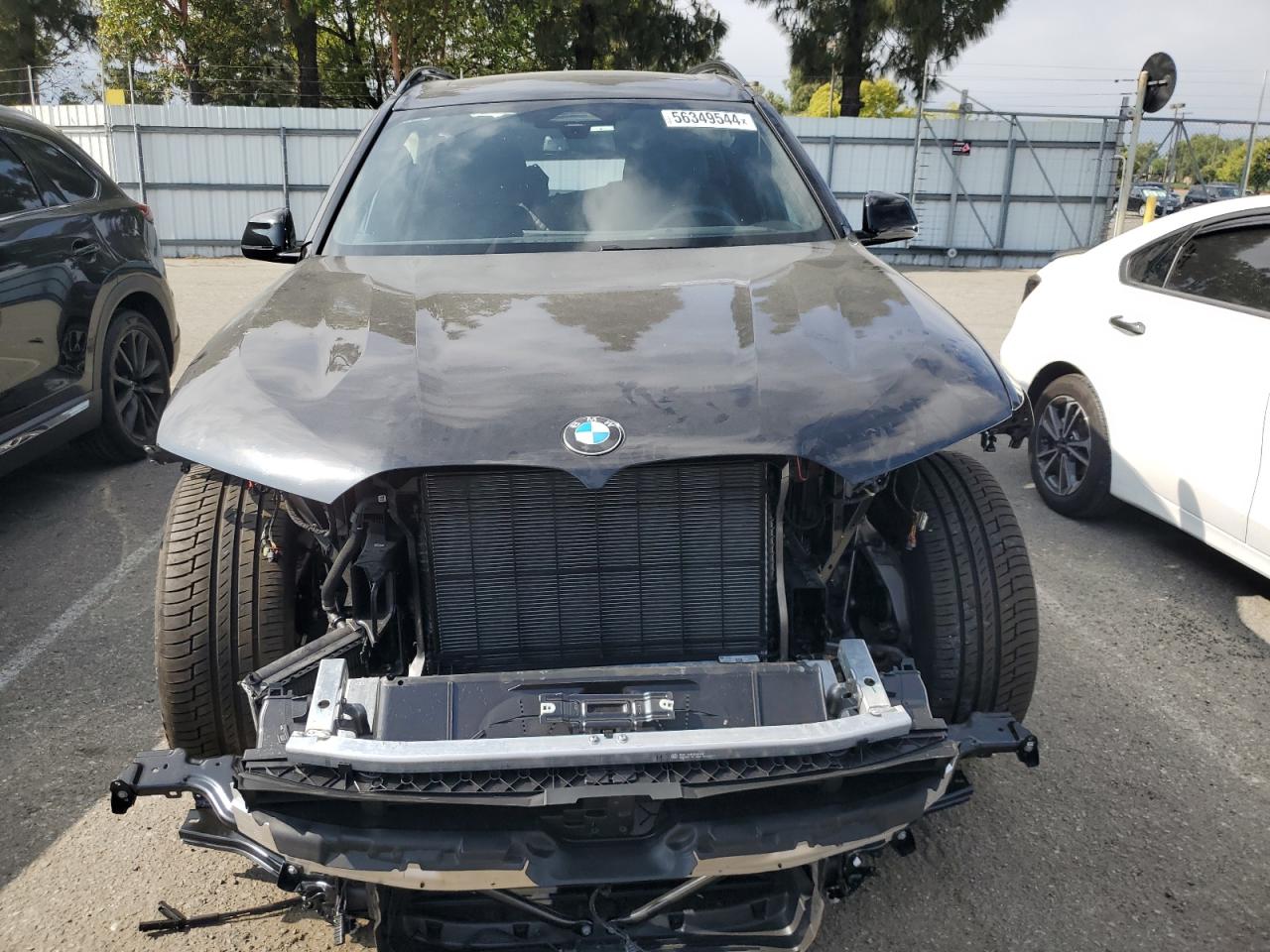 Photo 4 VIN: 5UX23EM04R9U88903 - BMW X7 