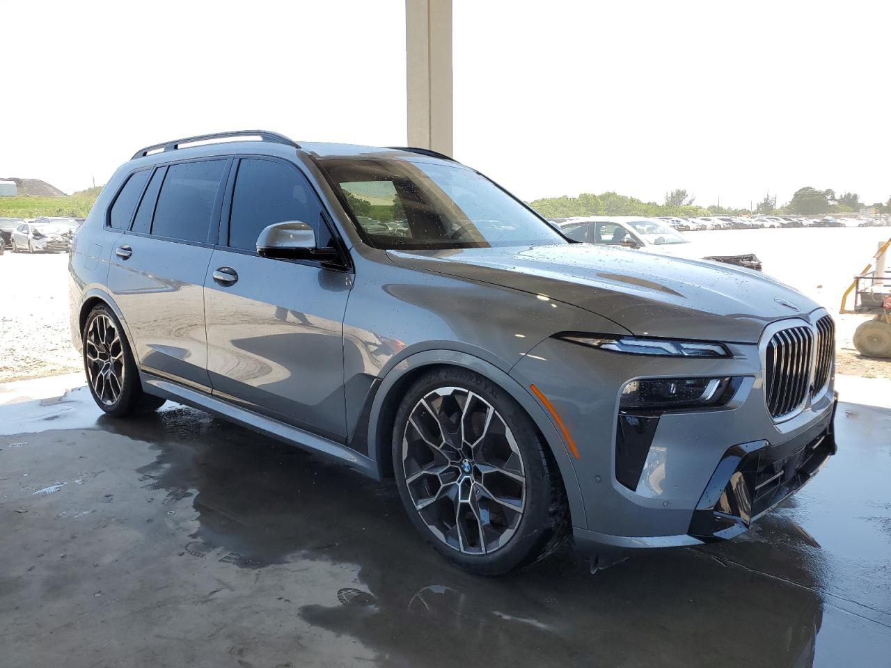 Photo 3 VIN: 5UX23EM05P9R00100 - BMW X7 