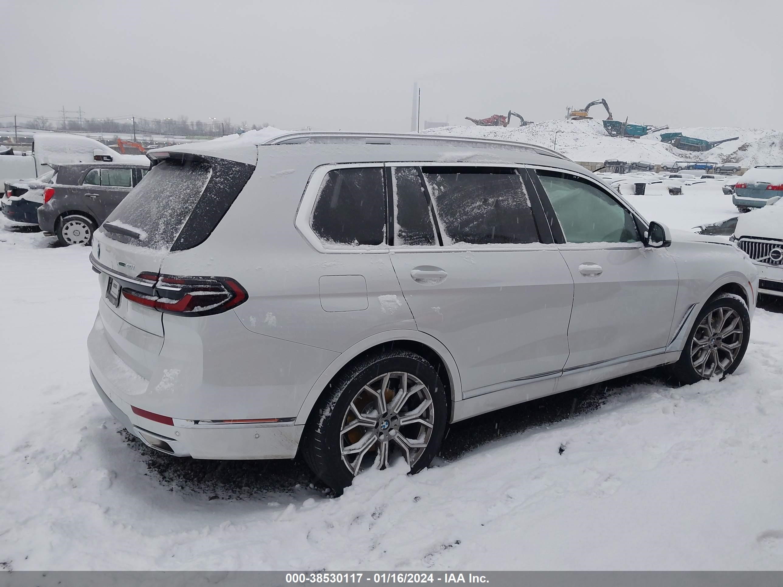 Photo 11 VIN: 5UX23EM05R9T82900 - BMW X7 