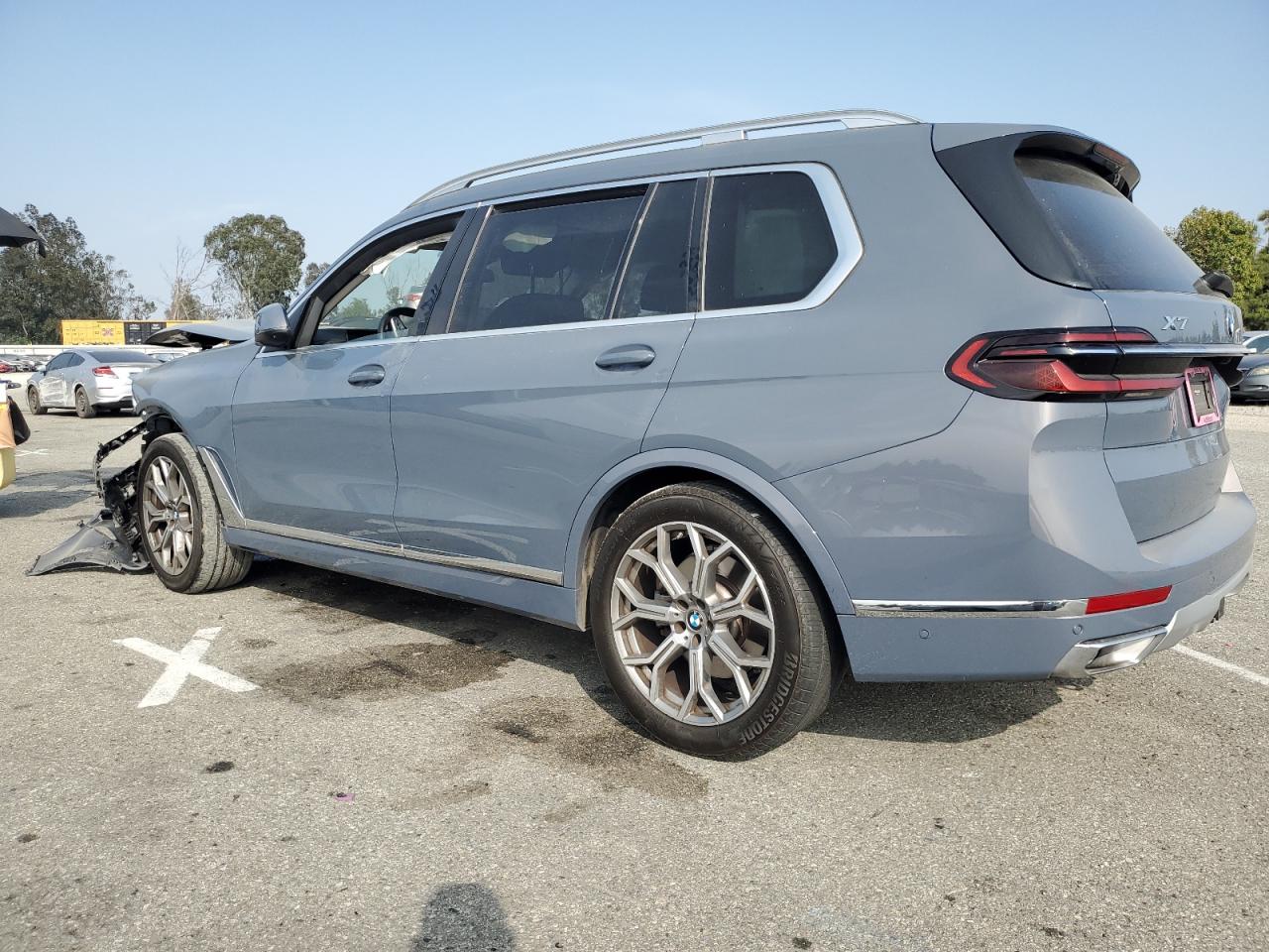 Photo 1 VIN: 5UX23EM06P9P07521 - BMW X7 