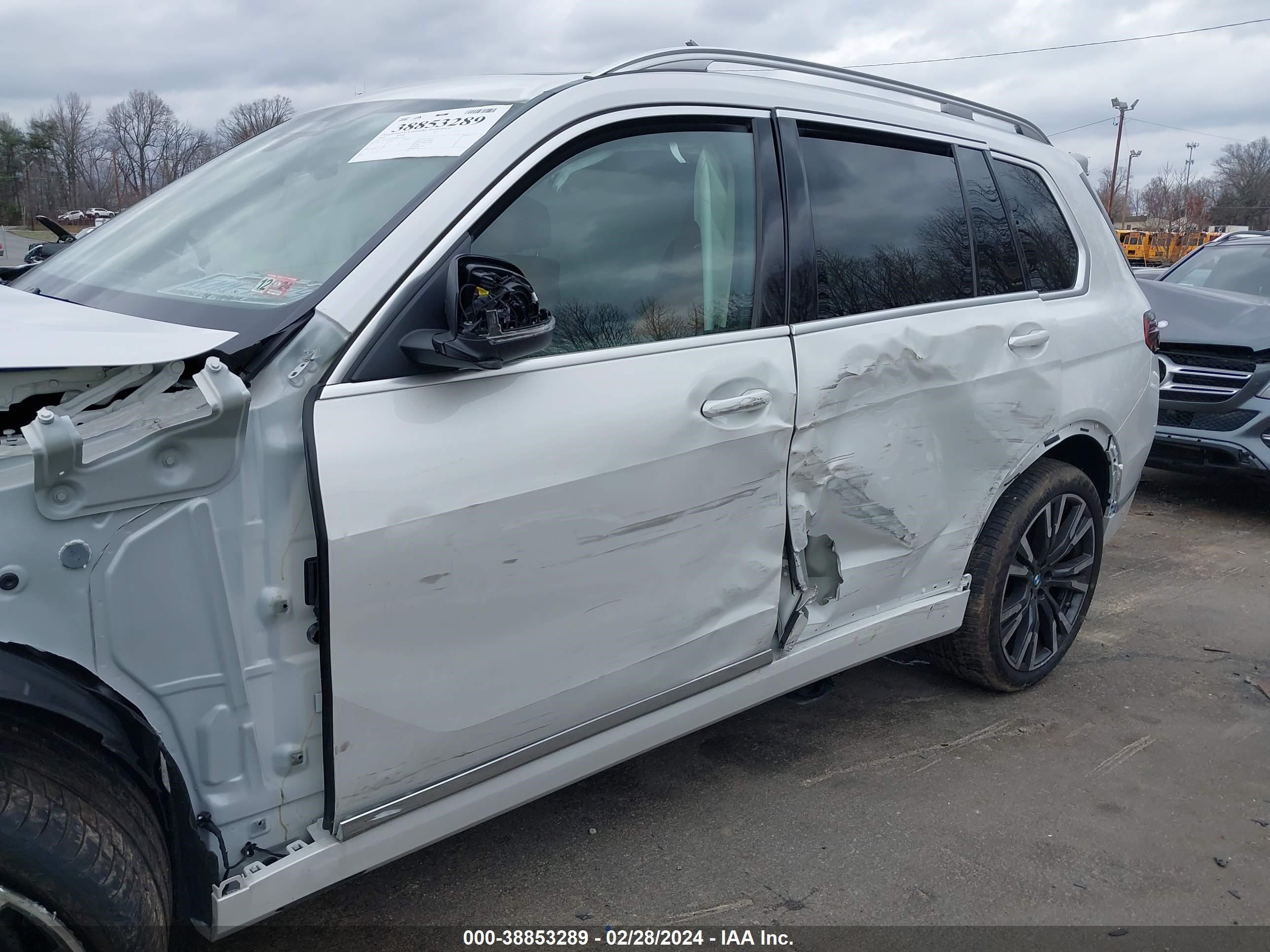 Photo 16 VIN: 5UX23EM06R9U73870 - BMW X7 