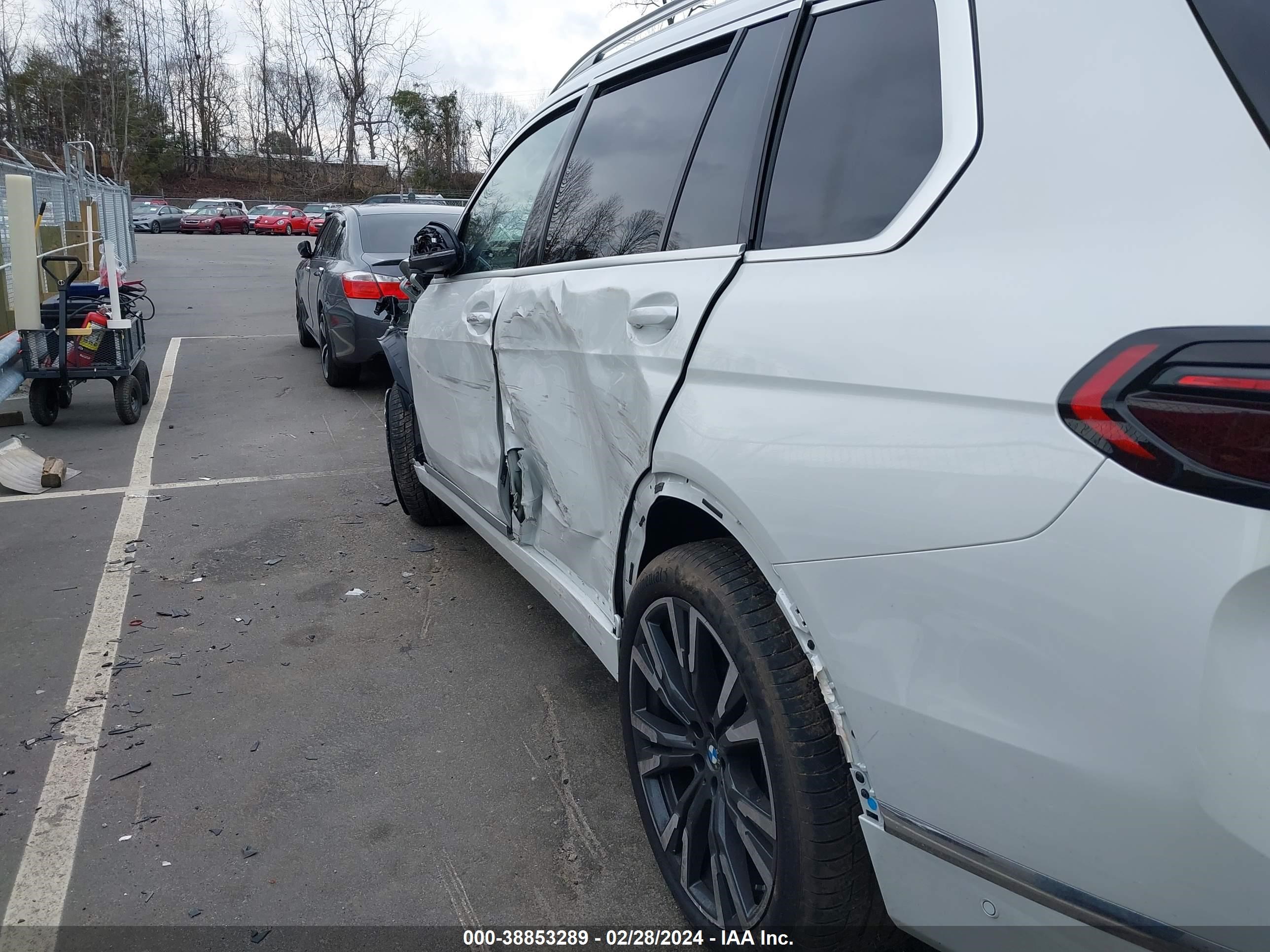 Photo 17 VIN: 5UX23EM06R9U73870 - BMW X7 