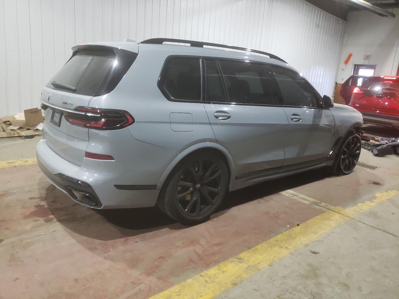 Photo 2 VIN: 5UX23EM07P9P57361 - BMW X7 