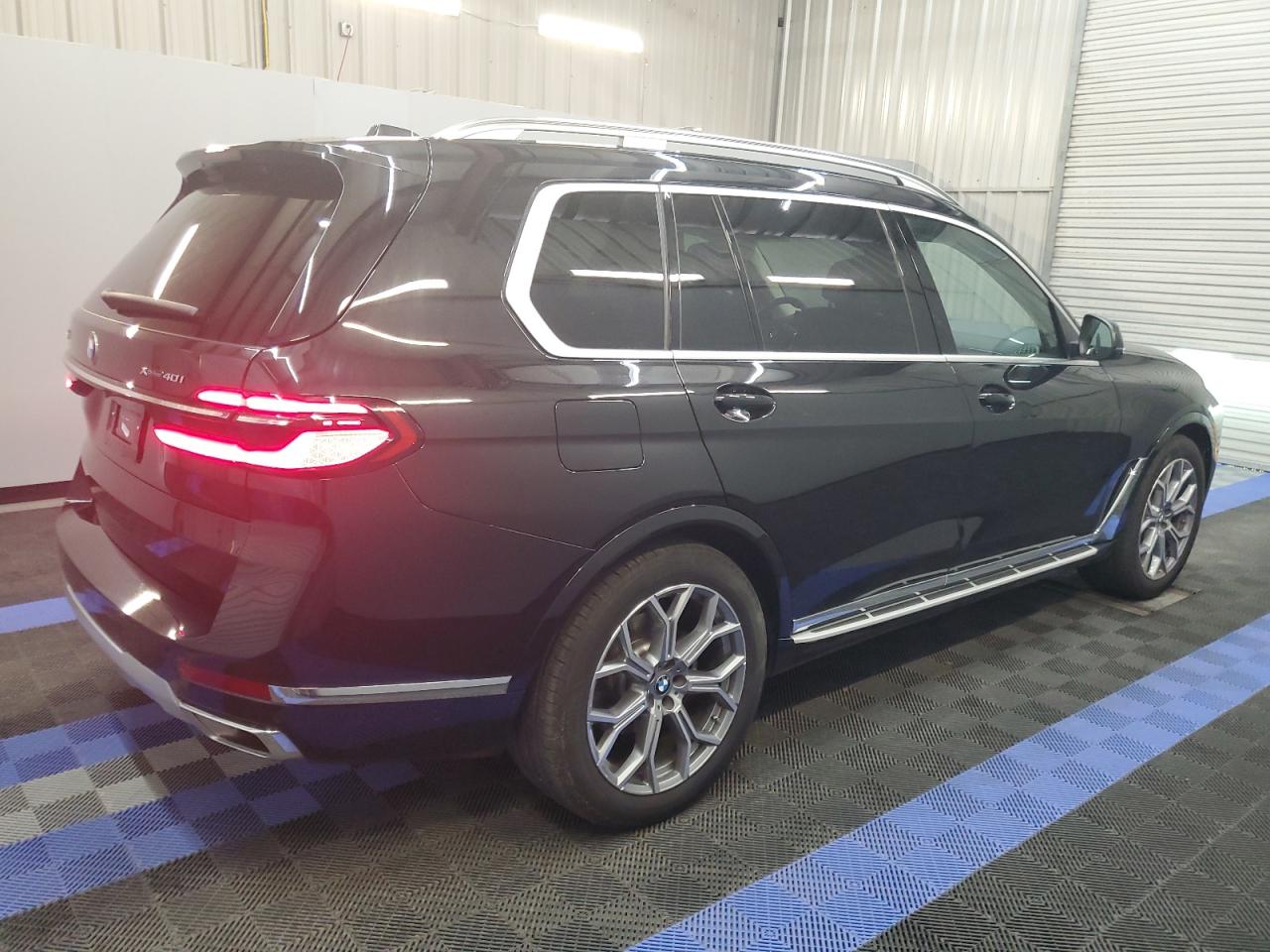 Photo 2 VIN: 5UX23EM07R9V10019 - BMW X7 