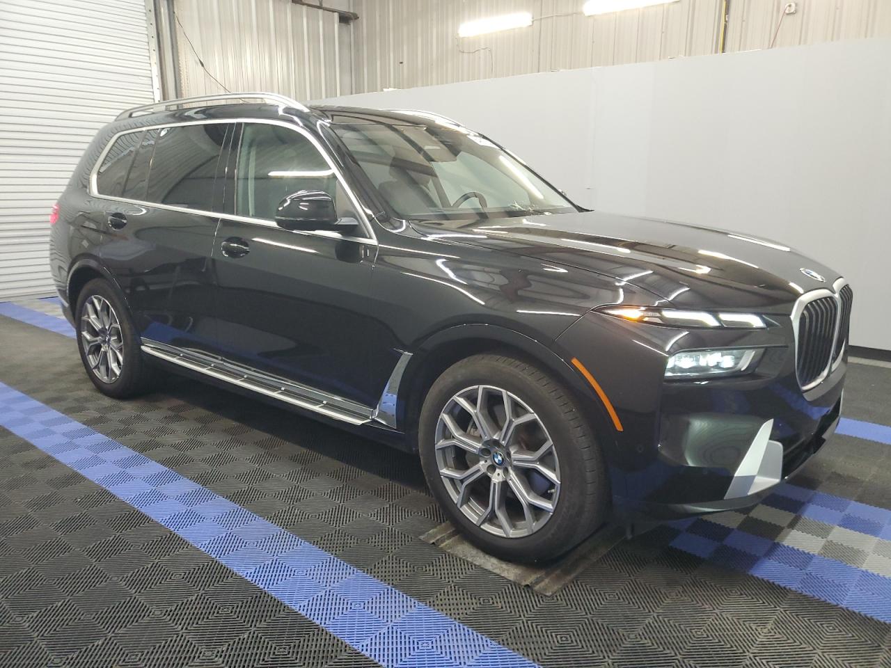 Photo 3 VIN: 5UX23EM07R9V10019 - BMW X7 