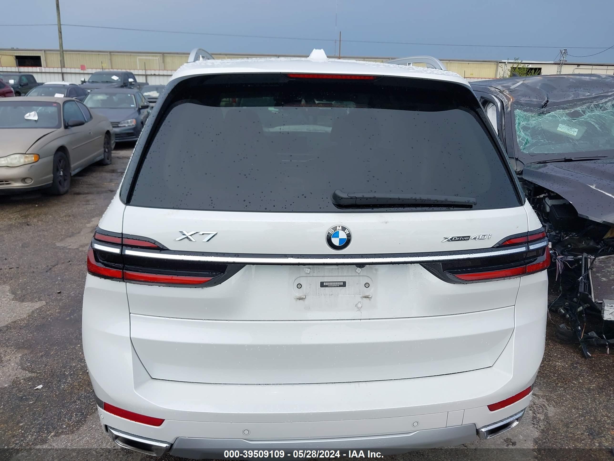 Photo 14 VIN: 5UX23EM08P9R02746 - BMW X7 