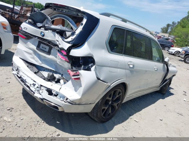 Photo 3 VIN: 5UX23EM09P9R03047 - BMW X7 