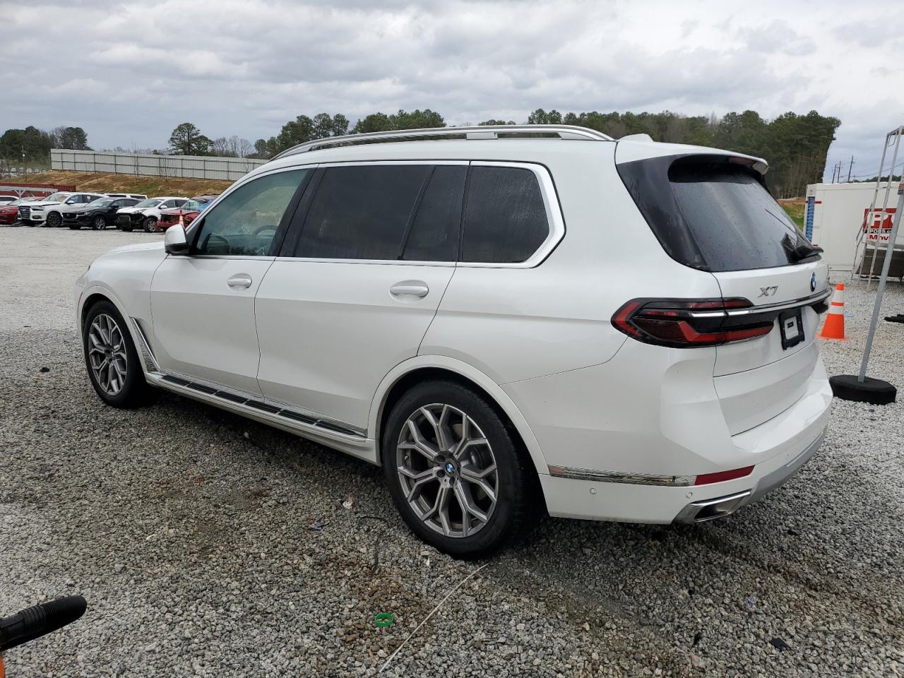 Photo 1 VIN: 5UX23EM09R9T62228 - BMW X7 