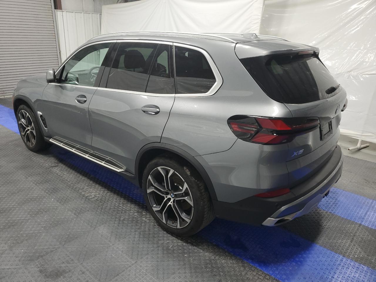 Photo 1 VIN: 5UX23EU09R9S44163 - BMW X5 