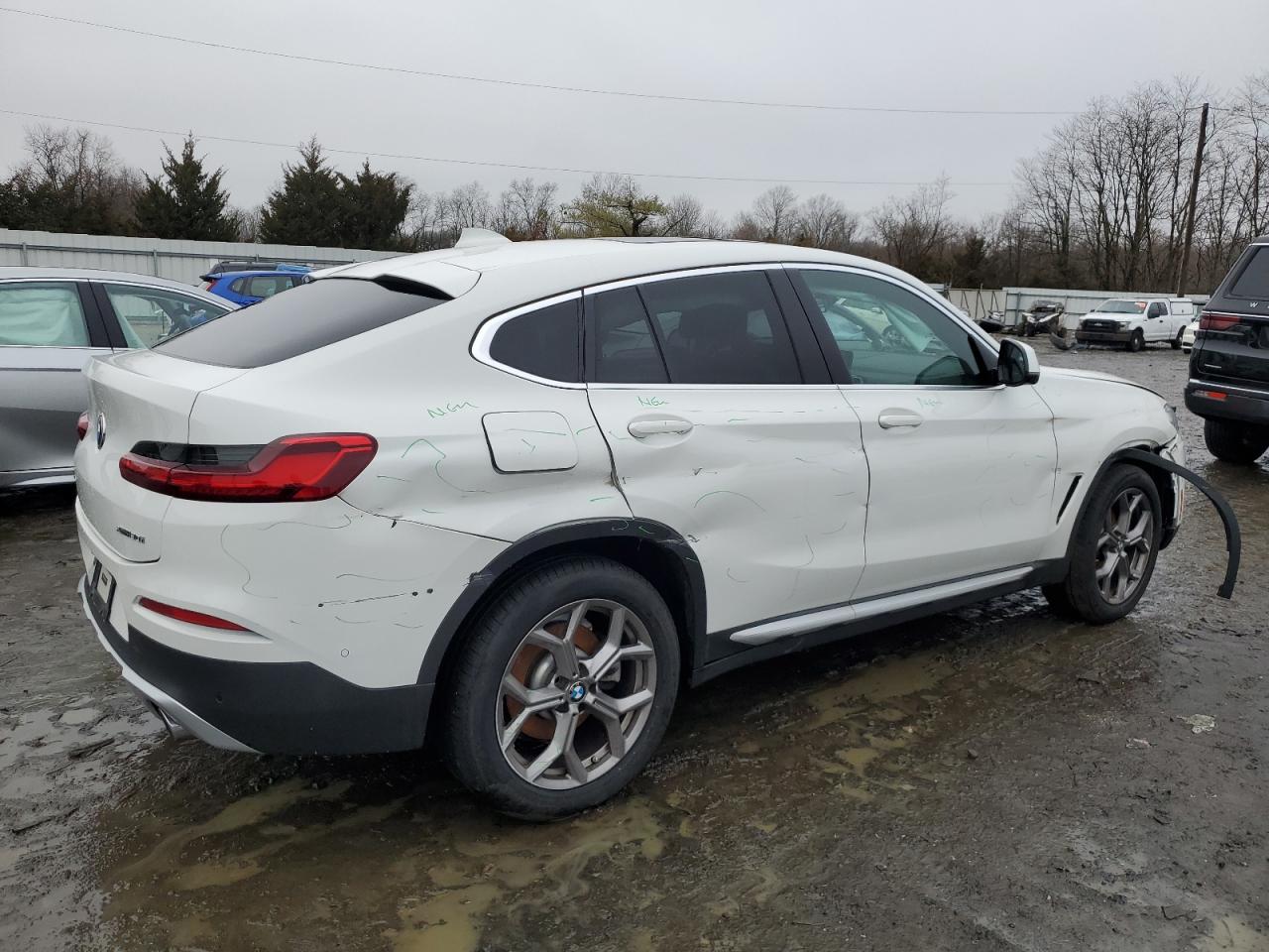 Photo 2 VIN: 5UX2V1C01M9G49451 - BMW X4 