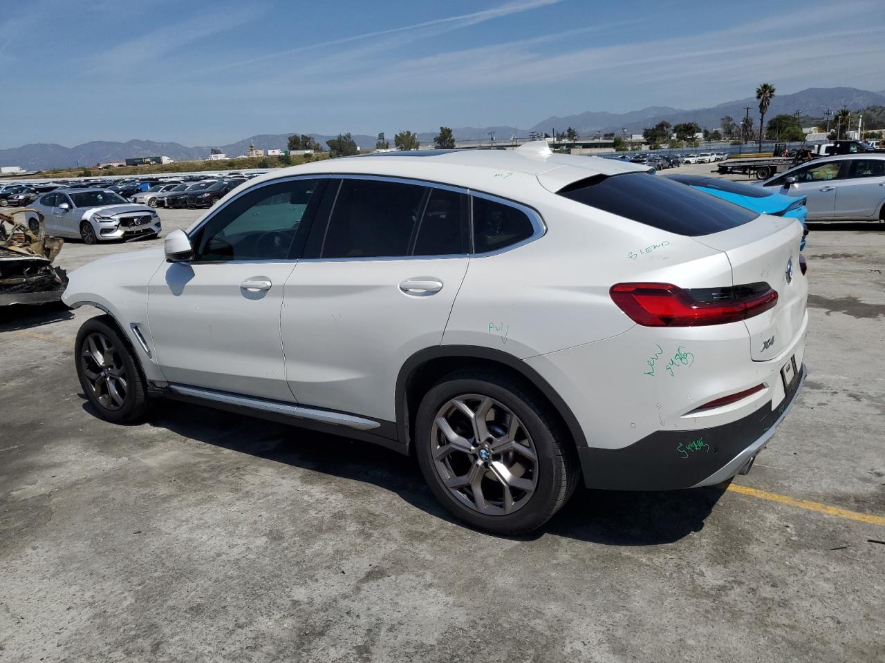 Photo 1 VIN: 5UX2V1C04M9H85721 - BMW X4 