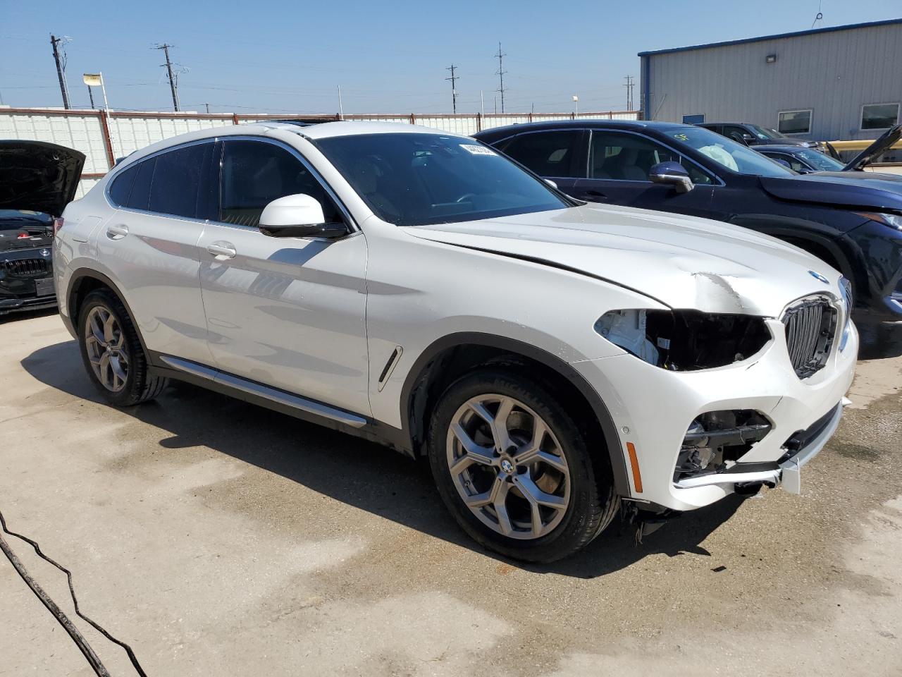 Photo 3 VIN: 5UX2V1C08LLE67540 - BMW X4 