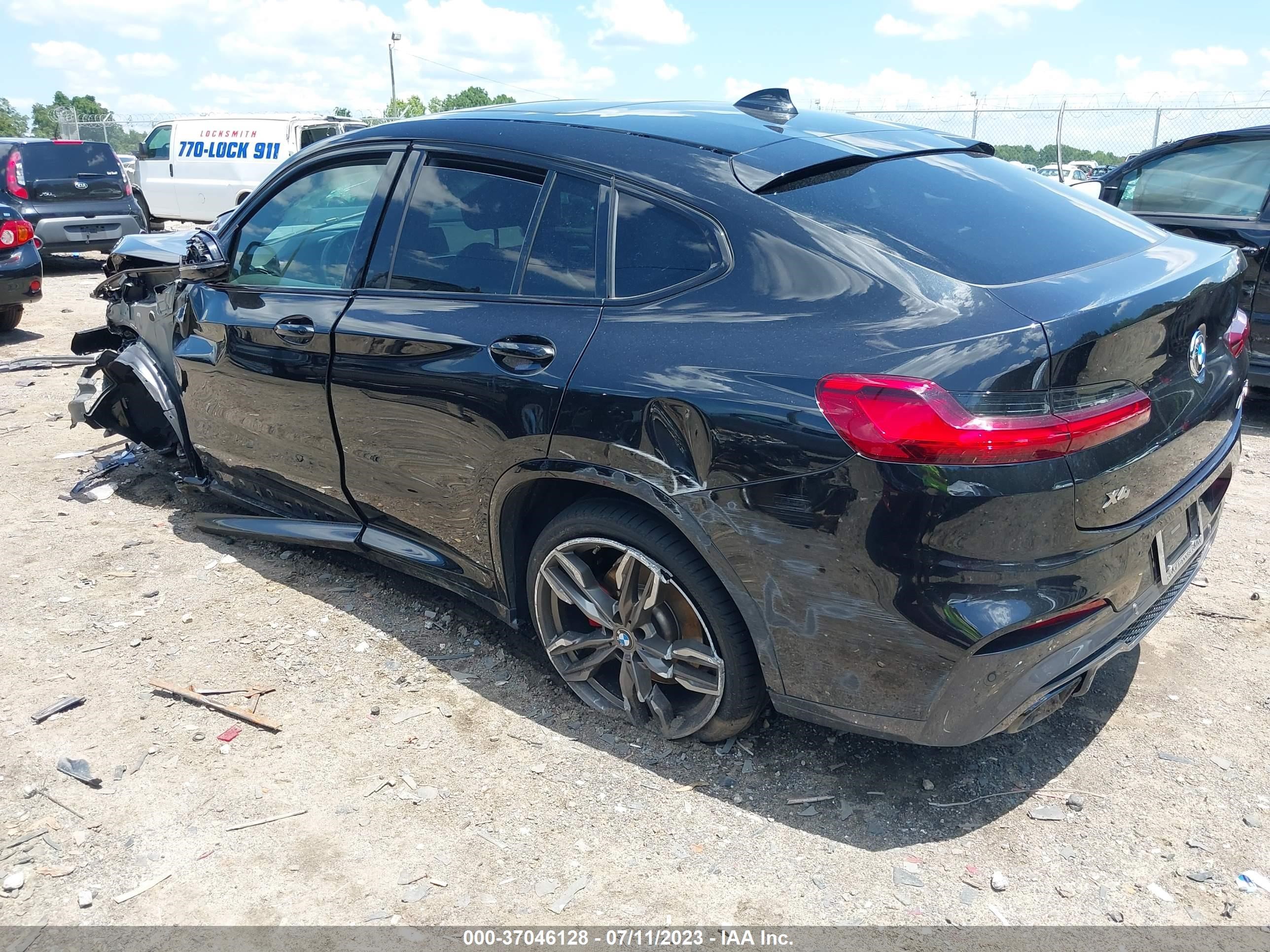 Photo 2 VIN: 5UX2V5C00M9F24481 - BMW X4 