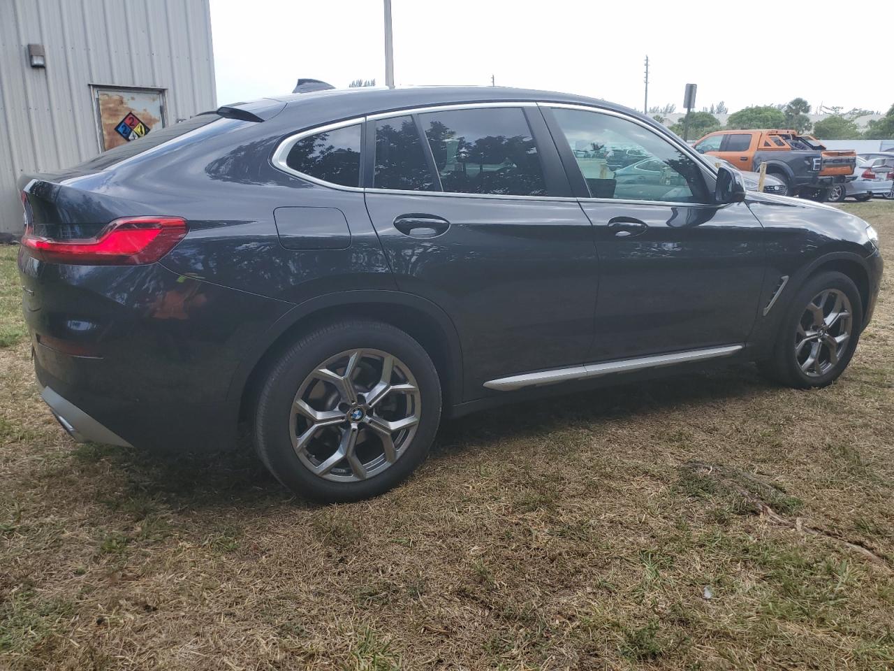 Photo 2 VIN: 5UX33DT08P9T32327 - BMW X4 