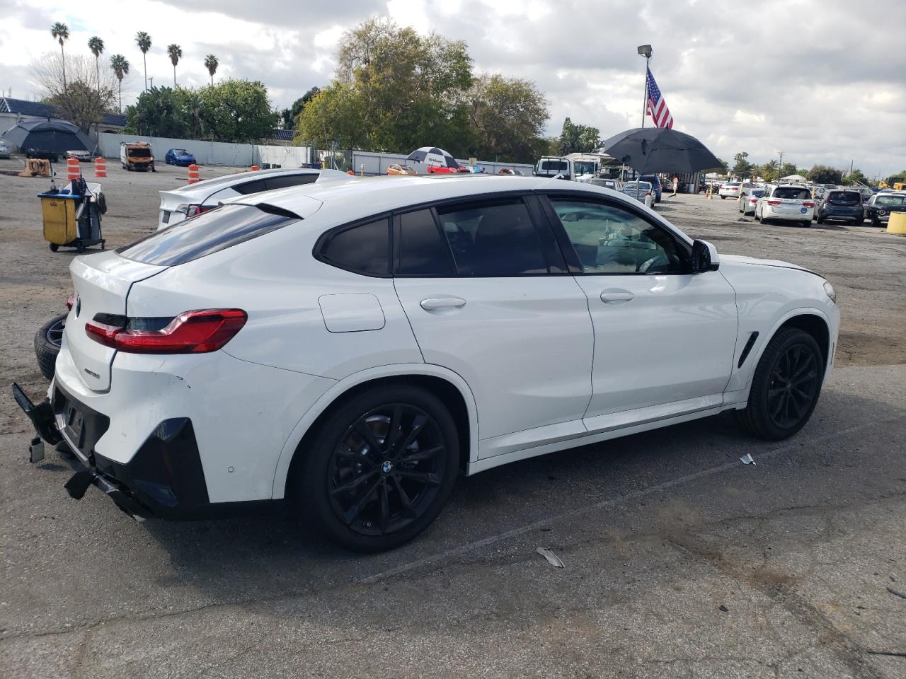 Photo 2 VIN: 5UX33DT09R9T66229 - BMW X4 