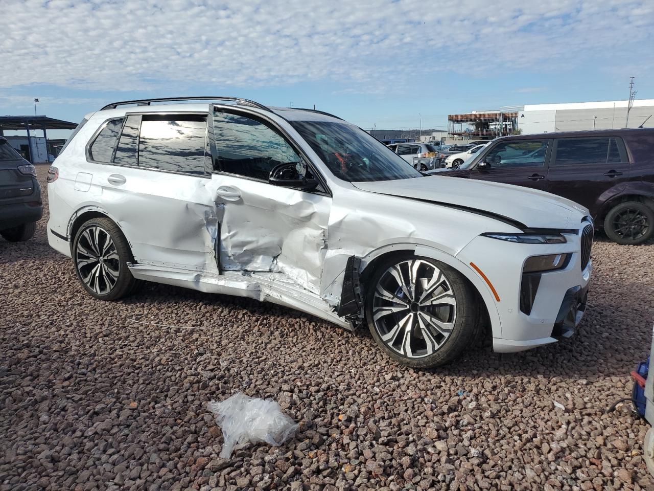 Photo 3 VIN: 5UX33EM02P9N46251 - BMW X7 