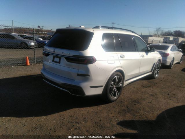 Photo 3 VIN: 5UX33EM02P9P19461 - BMW X7 