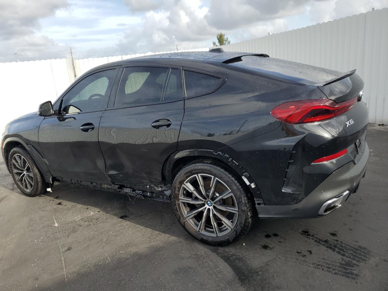 Photo 1 VIN: 5UX33EX04R9U39300 - BMW X6 